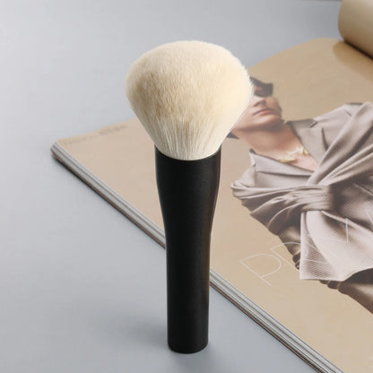 Single Large Powder Brush Professional Soft Synthetic Bristles Gentle For All Skin Types Ideal For Setting Powder Daily Makeup